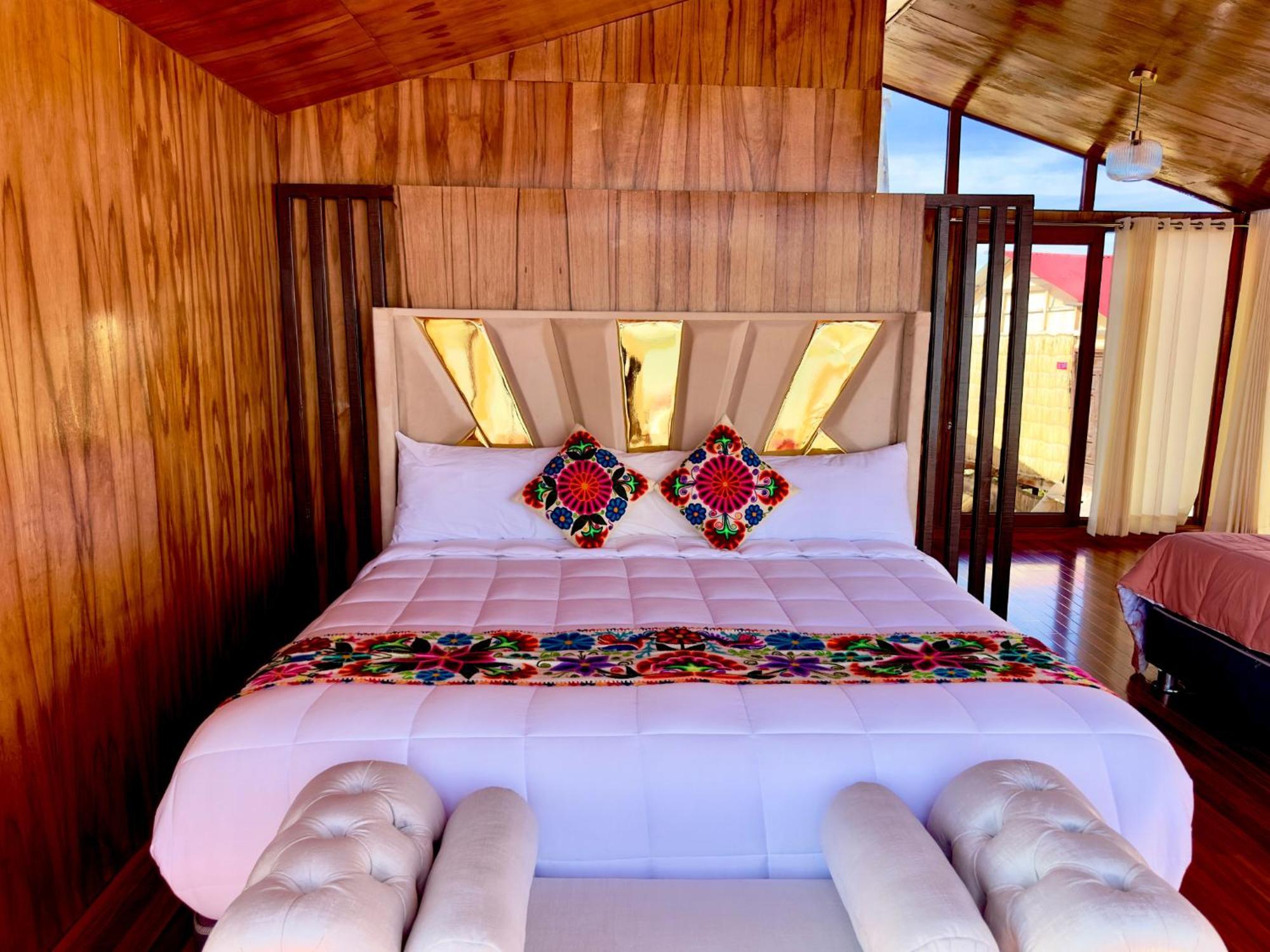 Uros Qhantany Lodge Puno Exterior foto